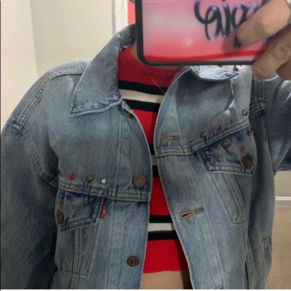 Levi’s Oversized Denim Jacket With Studs 🤍 - Picture 2 of 4